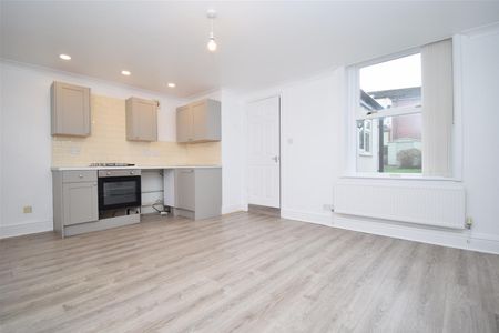 Northgate, Horbury, Wakefield - Photo 3