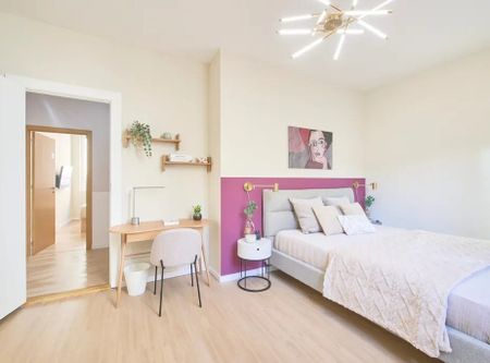 Largo Vitorino Damásio, Lisbon, Lisbon 1200-872 - Photo 3