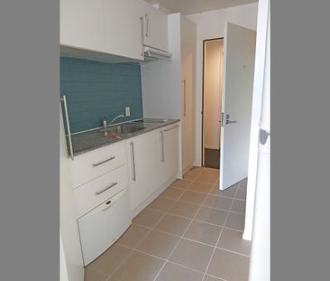 Centrally Located - Photo 4