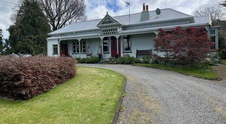 Classic Elegance Meets Modern Comfort – Grand 4-Bedroom Home in Greytown - Photo 5