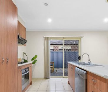 LAKESIDE LIVING! - Photo 6