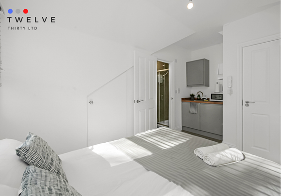 Studio to rent - Photo 1