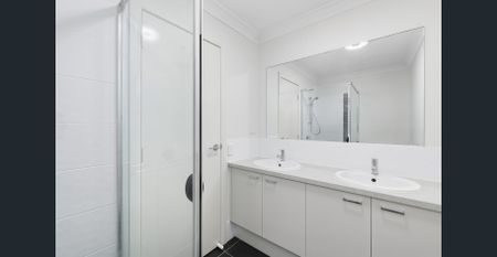 Spacious & Pet Friendly - Get in before Christmas! - Photo 5