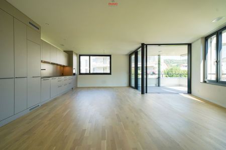 Living with a view of nature: Spacious 4.5-room ground floor apartment - Photo 4
