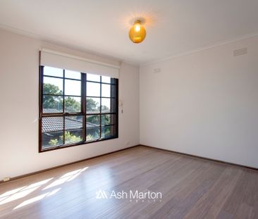 3/29 Burns Street, Frankston, VIC 3199 - Photo 2