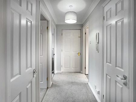 2 Bed, Apartment - Photo 2