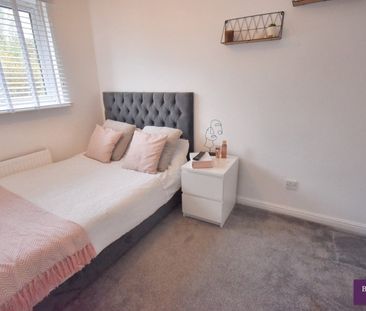 2 bed Semi-Detached - To Let - Photo 6