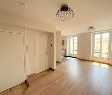 Location Appartement 2 pièces 45m² BORDEAUX 33300 - Photo 2