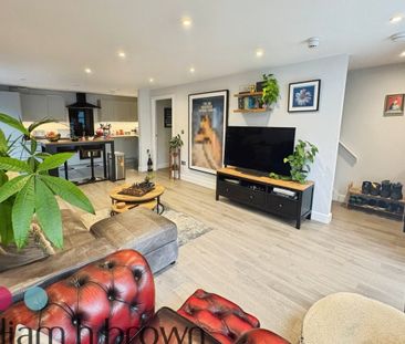 High Street, BRAINTREE - Photo 1