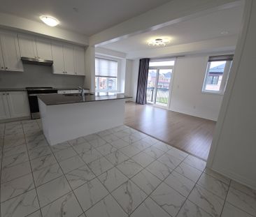 For Lease - 62 Morrison Crescent, Whitby, Ontario - Photo 6