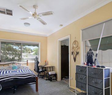 Three Bedroom Home In Sought After East Albury - Photo 5