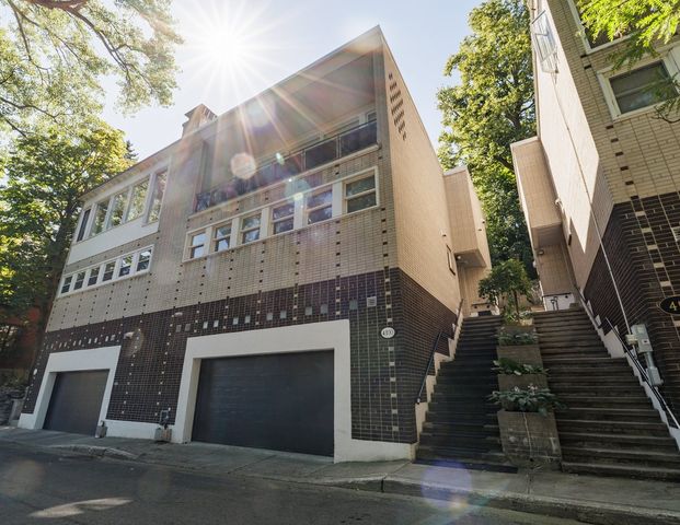 À louer / Maison à étages - Photo 1
