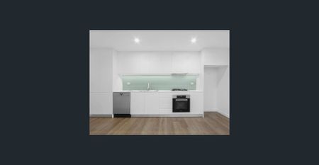 Spacious Apartment - Photo 2