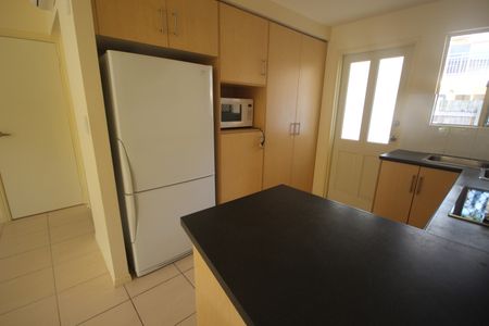 3/24 Brisbane Street, St Lucia QLD 4067 - Townhouse For Rent | Domain - Photo 5