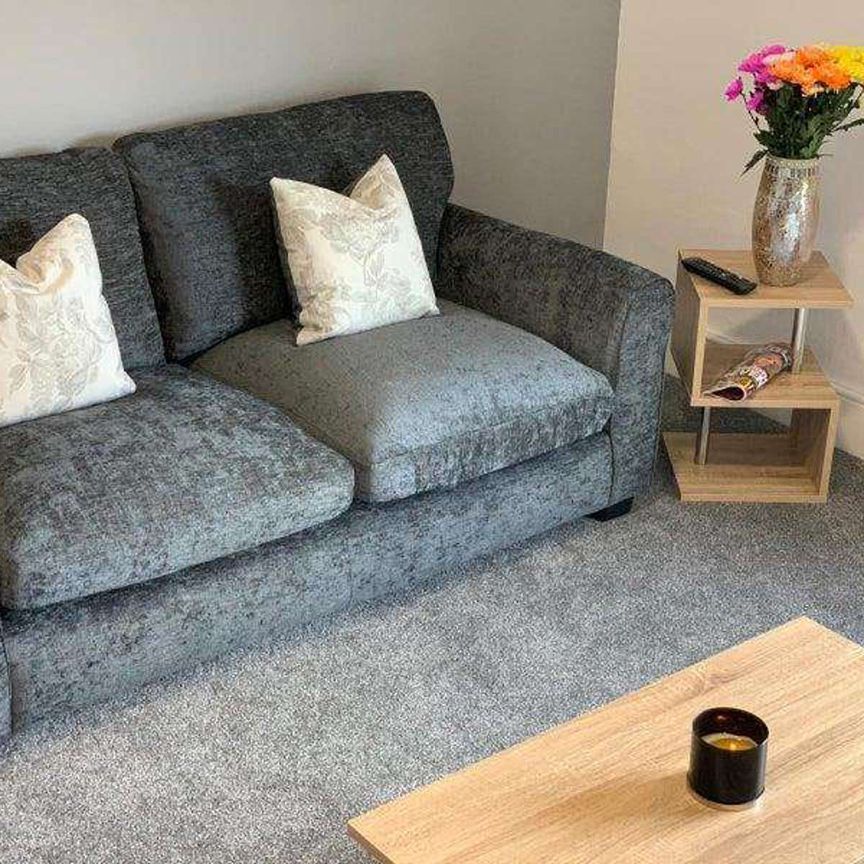 Manor Road Room 5 - Photo 1