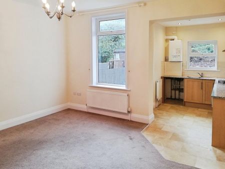 3 bedroom terraced house to rent - Photo 4