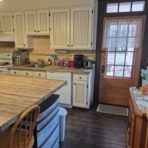Grand Logement 4 1/2 rez de chausse immeuble centenaire ,centre ville st-jerome - Photo 2