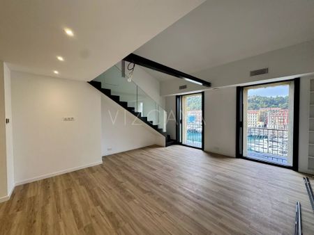 Location Appartement 5 pièces 130m² NICE 06300 - Photo 5