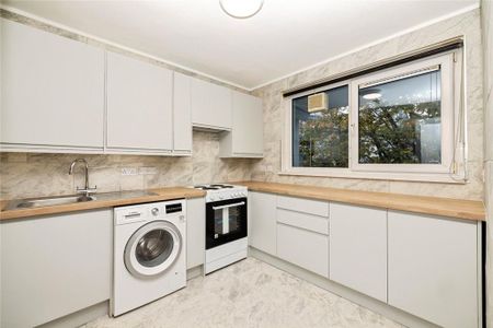 3 bedroom flat to rent - Photo 5