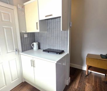 Studio to rent - Photo 3