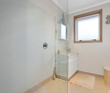 Brighton Beauty by the Sea - Photo 3