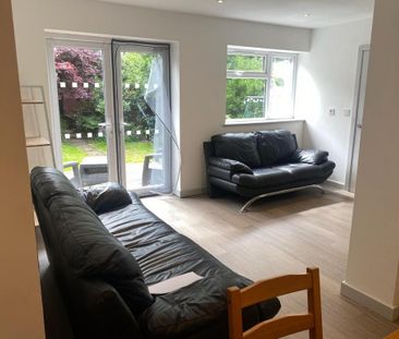 3 bedroom semi-detached house to rent - Photo 2