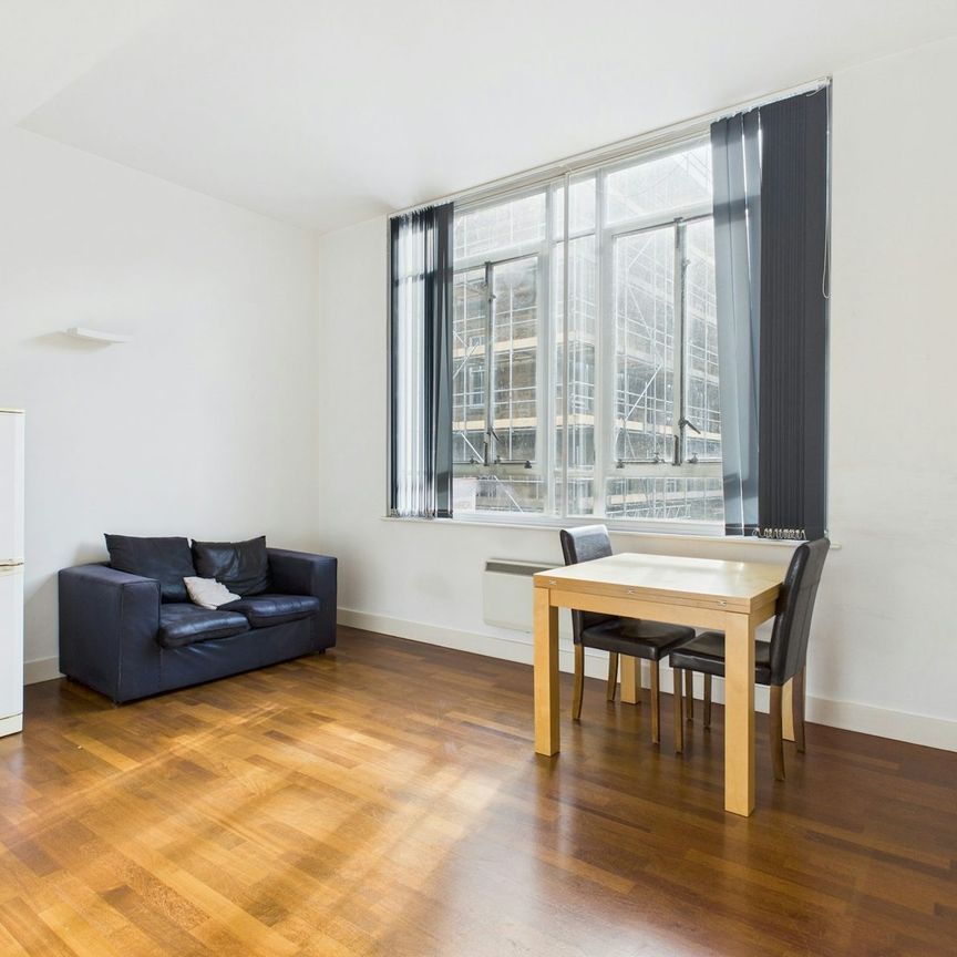 Apartment to rent on - Photo 1