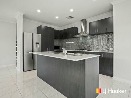 Spacious and Well-Designed 4x3 Family Home - Photo 3