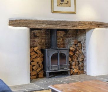 5 bedroom detached house to rent - Photo 2