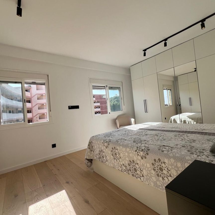 Middle Floor Apartment in Marbella - Photo 1