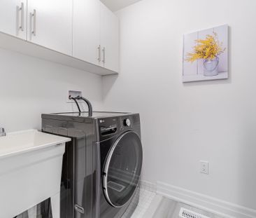 For Lease - 9241 White Oak Avenue, Niagara Falls, Ontario - Photo 2