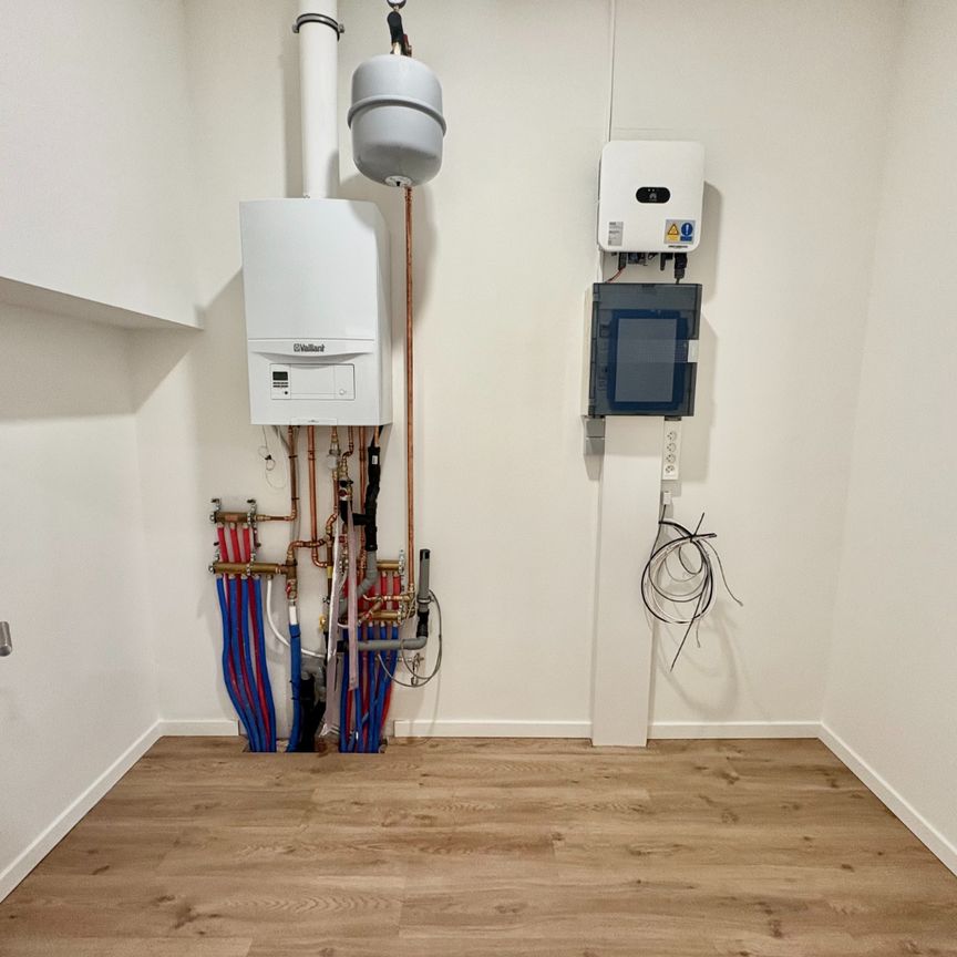 Ruim gerenoveerd 1-slpk appartement met terras - Photo 1