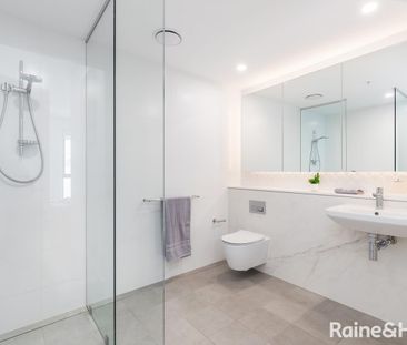 Modern Timber Floored Spacious Two Bedroom Apartment with Designer ... - Photo 5