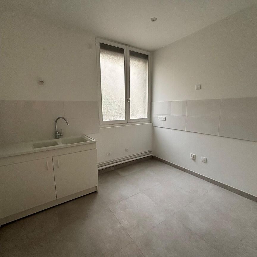 location Appartement T1 DE 46.35m² À PARIS - Photo 1