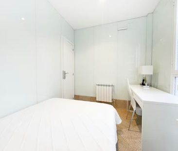 Glorieta Embajadores, Madrid, Community of Madrid 28012 - Photo 4