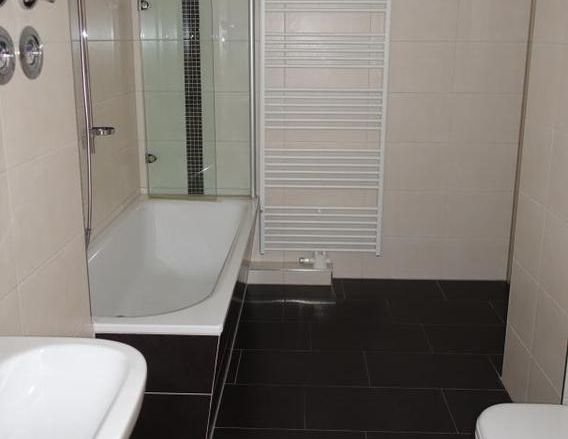 Großzügige 2-Zimmerwohnung mit Parkett und Balkon in Dresden-Plauen! - Foto 1