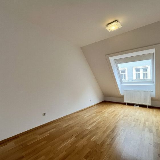 Nähe Karmelitermarkt - Moderne, lichtdurchflutete 3-Zimmer-Wohnung im 4. Liftstock - Photo 1