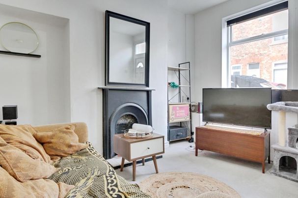 2 bedroom terraced house to rent - Photo 1