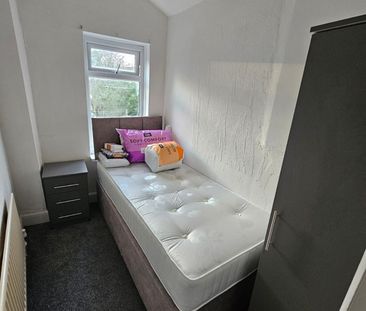Room in a Shared House, Tenby Road, B13 - Photo 5