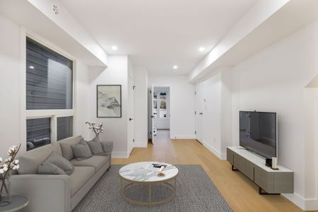 For Lease - 396 Jones Avenue Unit# Mainfloor, Toronto, Ontario - Photo 2