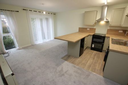 2 bedroom terraced house to rent - Photo 3