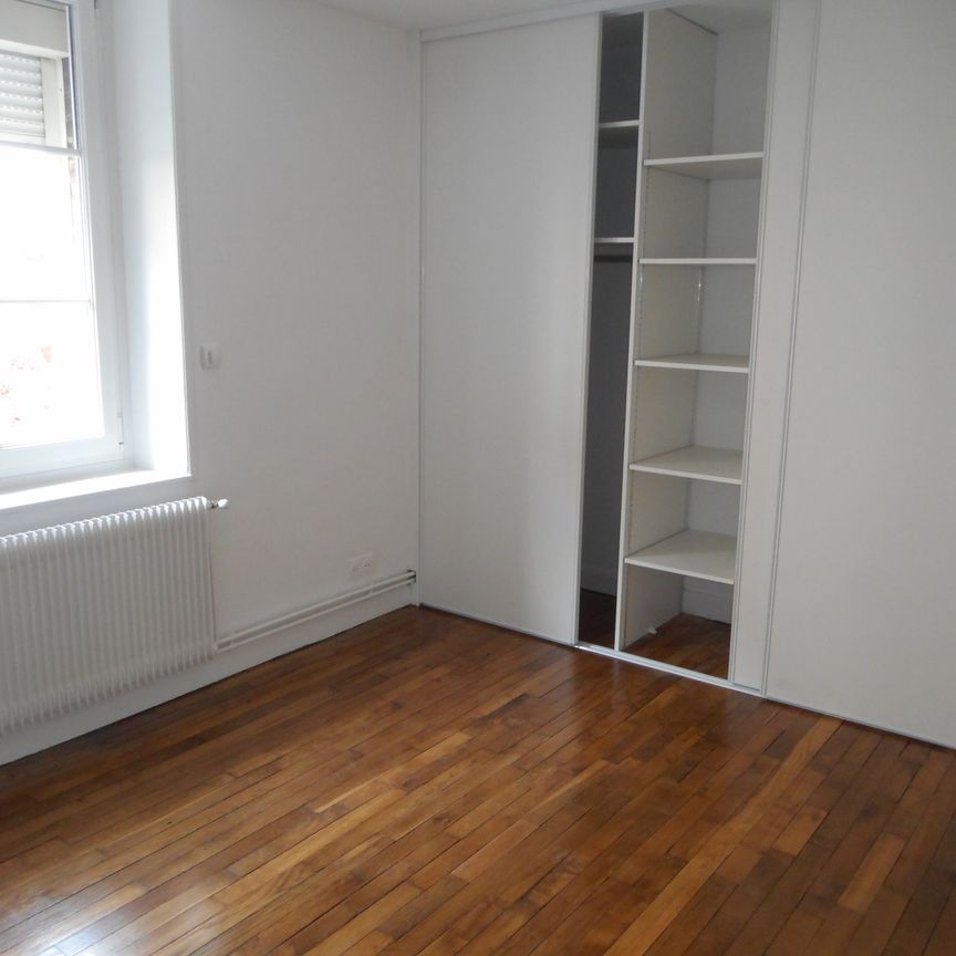 Appartement RUE DE CHEVIGNE - Photo 1