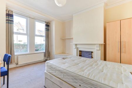 5 bedroom house to rent - Photo 2