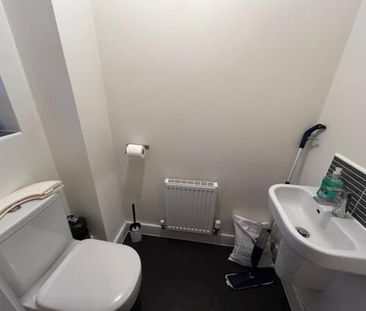 2 bedroom terraced house to rent - Photo 6