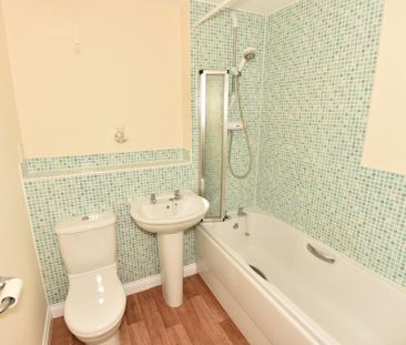 2 bedroom apartment to rent - Photo 5