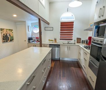 AMAZING LOCATION !!! - Photo 1