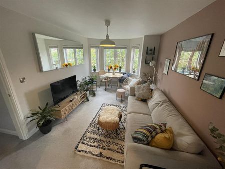 2 bedroom flat to rent - Photo 5