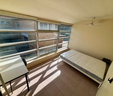 Windsor Gardens - Photo 1