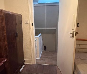 Room in a Shared House, Fairlope Road, E11 - Photo 6