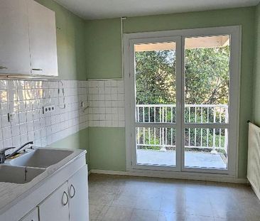 Location Appartement 4 pièces 83m² PRIVAS 07000 - Photo 5